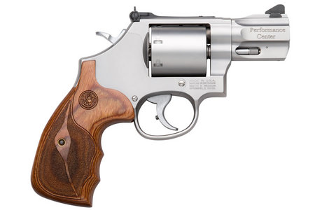 SMITH AND WESSON Model 686 357 Magnum Performance Center Revolver