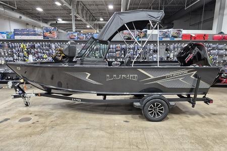 Lund 2026 1775 Adventure Sport with Mercury 115 ELPT Pro XS