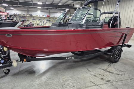 Lund 2026 1775 Adventure Sport with Mercury 90 ELPT Engine