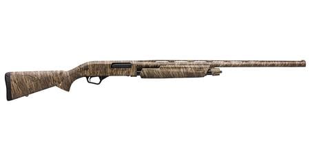 WINCHESTER FIREARMS SXP Waterfowl Hunter 20 Gauge Pump-Action Shotgun with 28 inch Barrel and Mossy Oak Bottomland Camo Finish