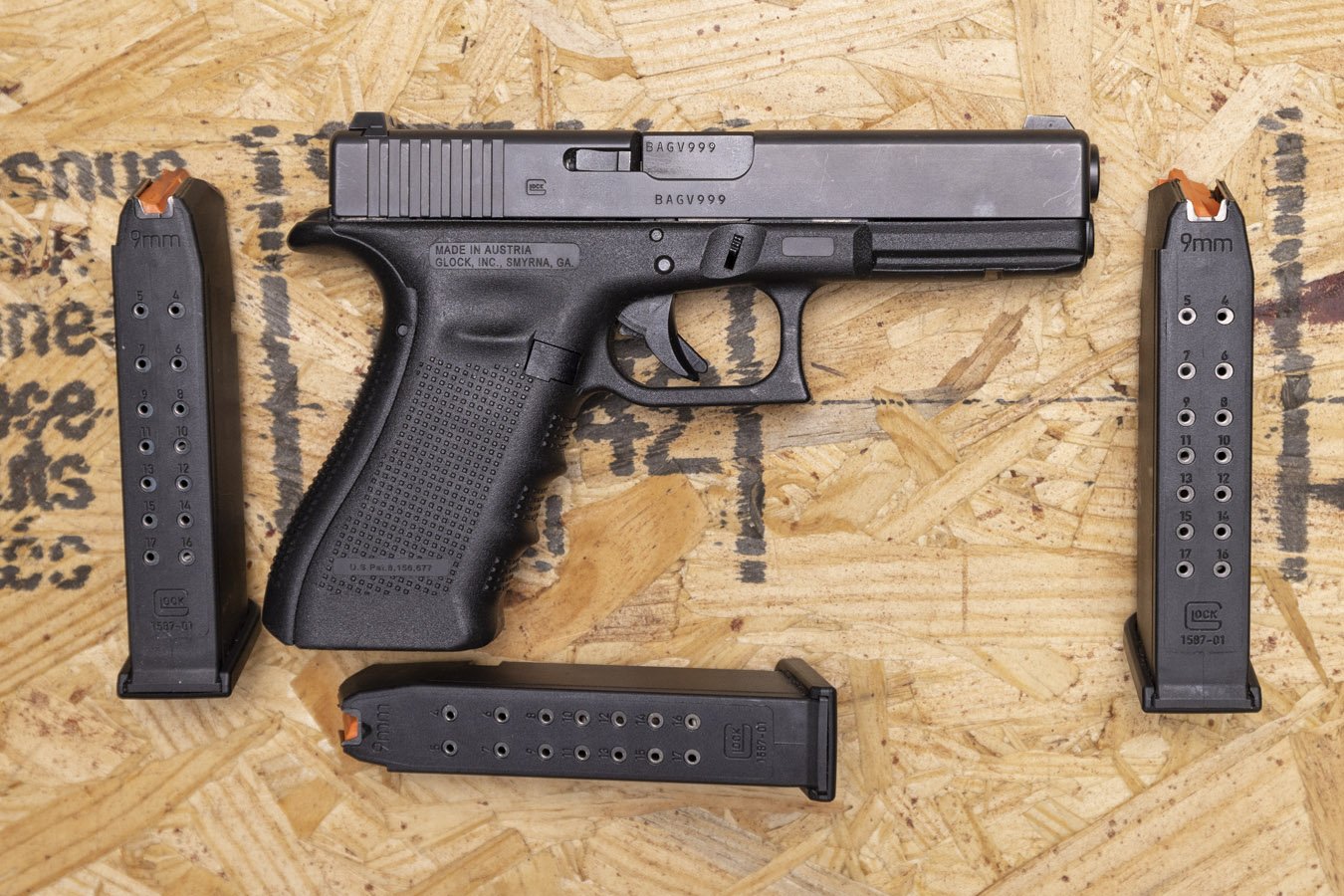 Glock 17 Gen4 9mm Police Trade-in Pistols with Night Sights (Good Condition)