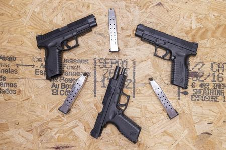 XDM40 40 S&W POLICE TRADE-IN PISTOL WITH NIGH SIGHTS (GOOD)