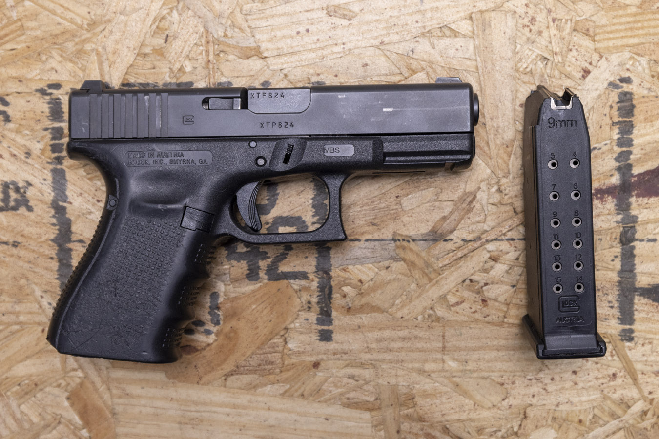 Glock 19 GEN4 9mm Police Trade-In Pistol