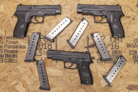 SIG SAUER P220R 45 ACP DAK Police Trade-in Pistols with Rail (Good Condition)