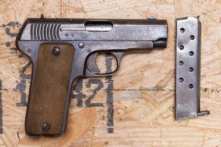 AZANZA Y ARRIZABALAGA Model 1916 32 ACP Police Trade-In Pistol