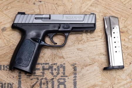 SMITH AND WESSON SD9VE 9mm Police Trade-In Pistol with Two-Tone Finish