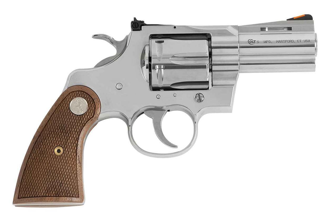 PYTHON 357MAG 2.5` BARREL STAINLESS STEEL WITH WALNUT GRIPS