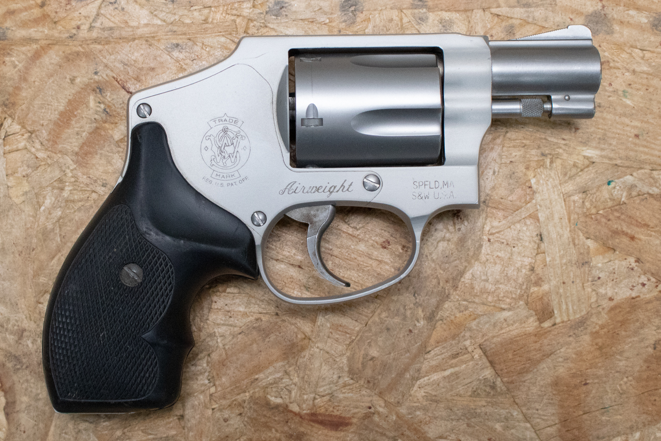 thumbnail interactive-video image 1 of MADHOUSE Black Leather IWB Revolver Holster For S&W Airweight 637/638/642, Ruger LCR, Taurus – Right Hand 1 of 3