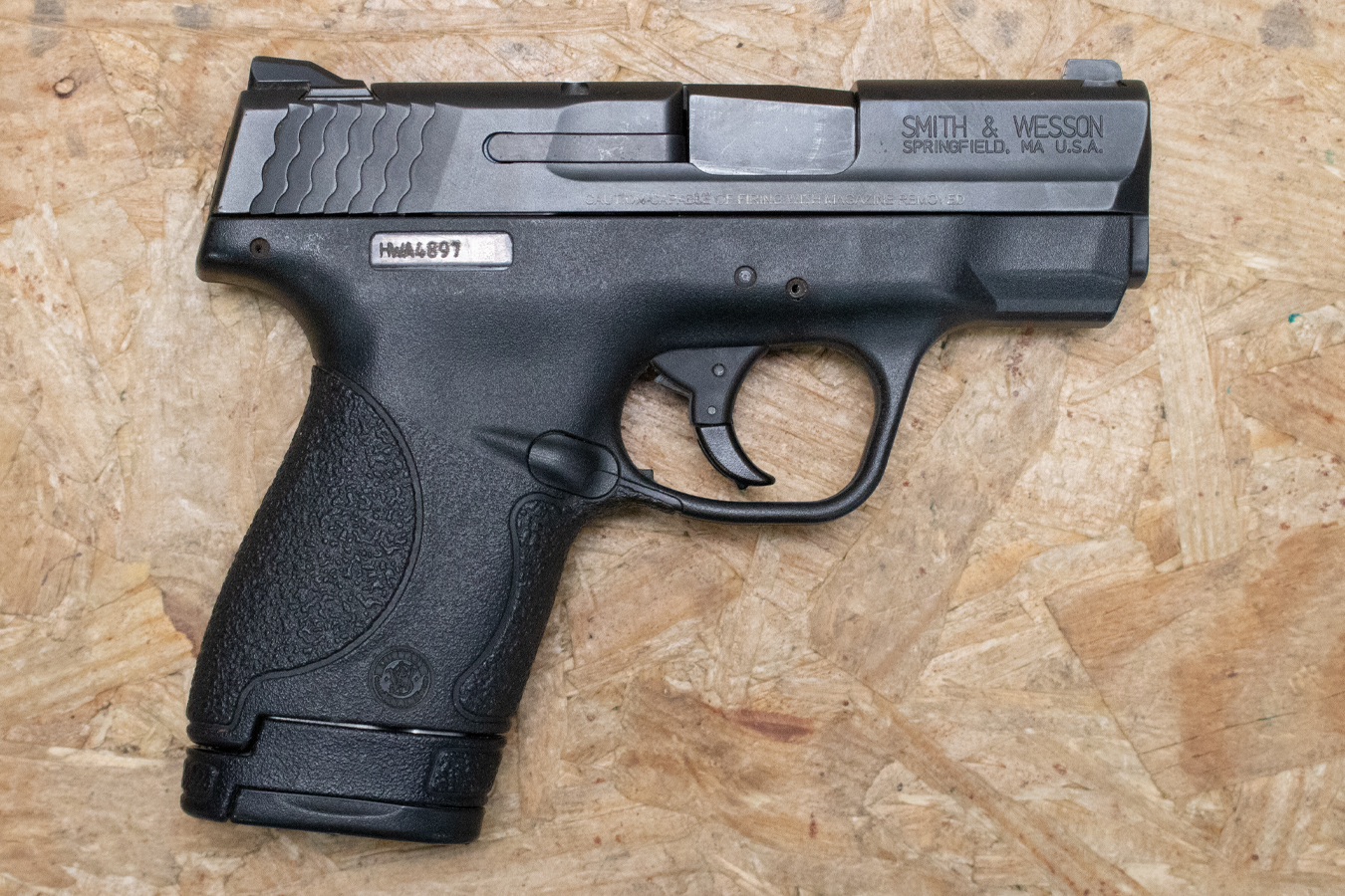 Smith & Wesson M&P40 Shield 40 S&W Police Trade-In Pistol with Extended Mag