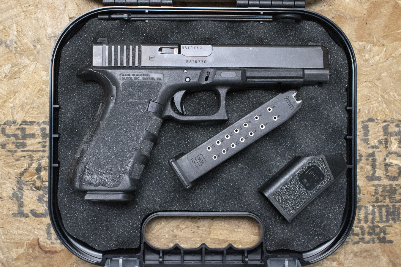 Glock 34 Gen4 9mm Police Trade-In Pistol with Two Magazines and Case