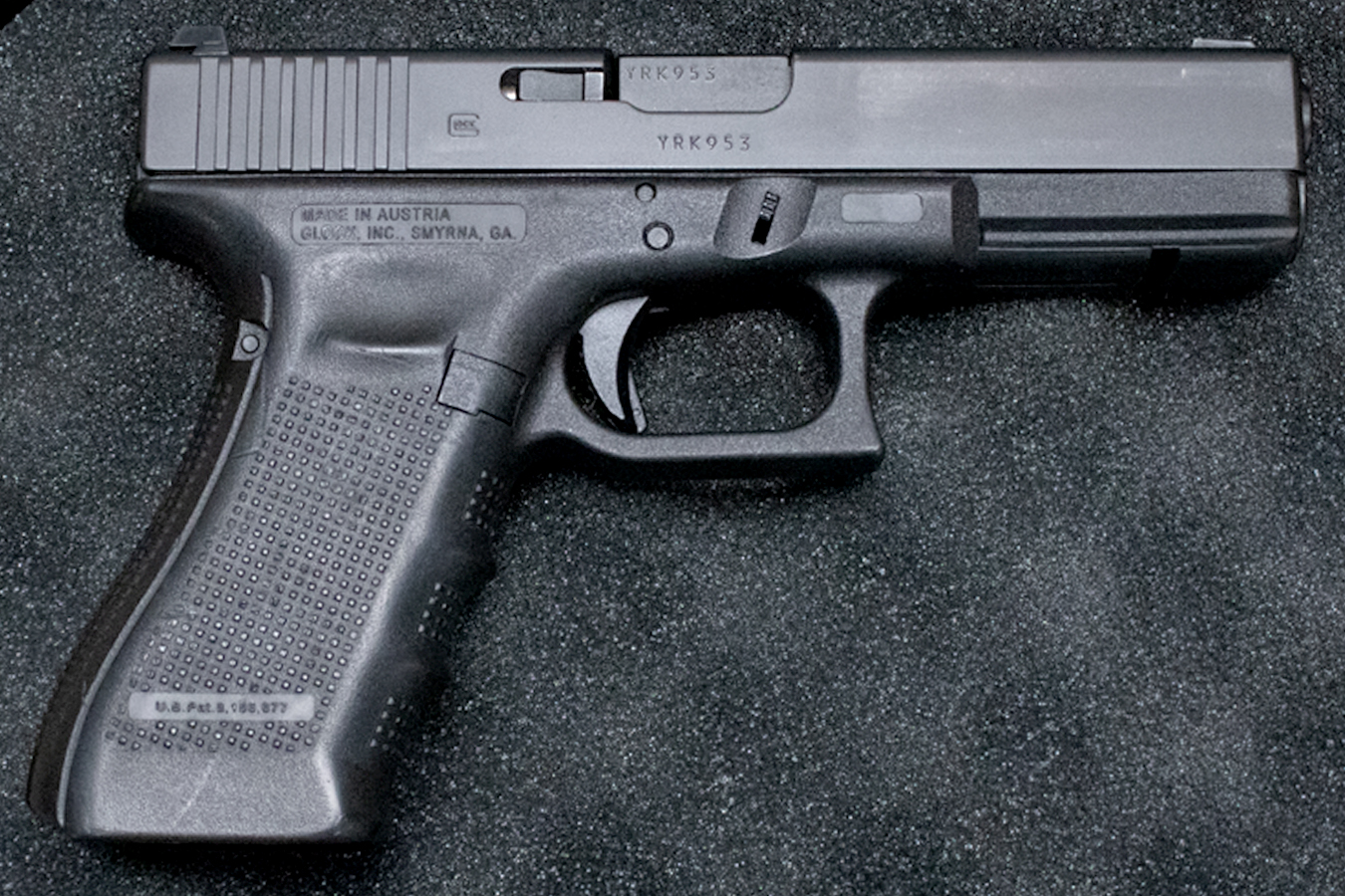 Glock 17 Gen4 9mm Police Trade-in Pistol (No Magazine Included)