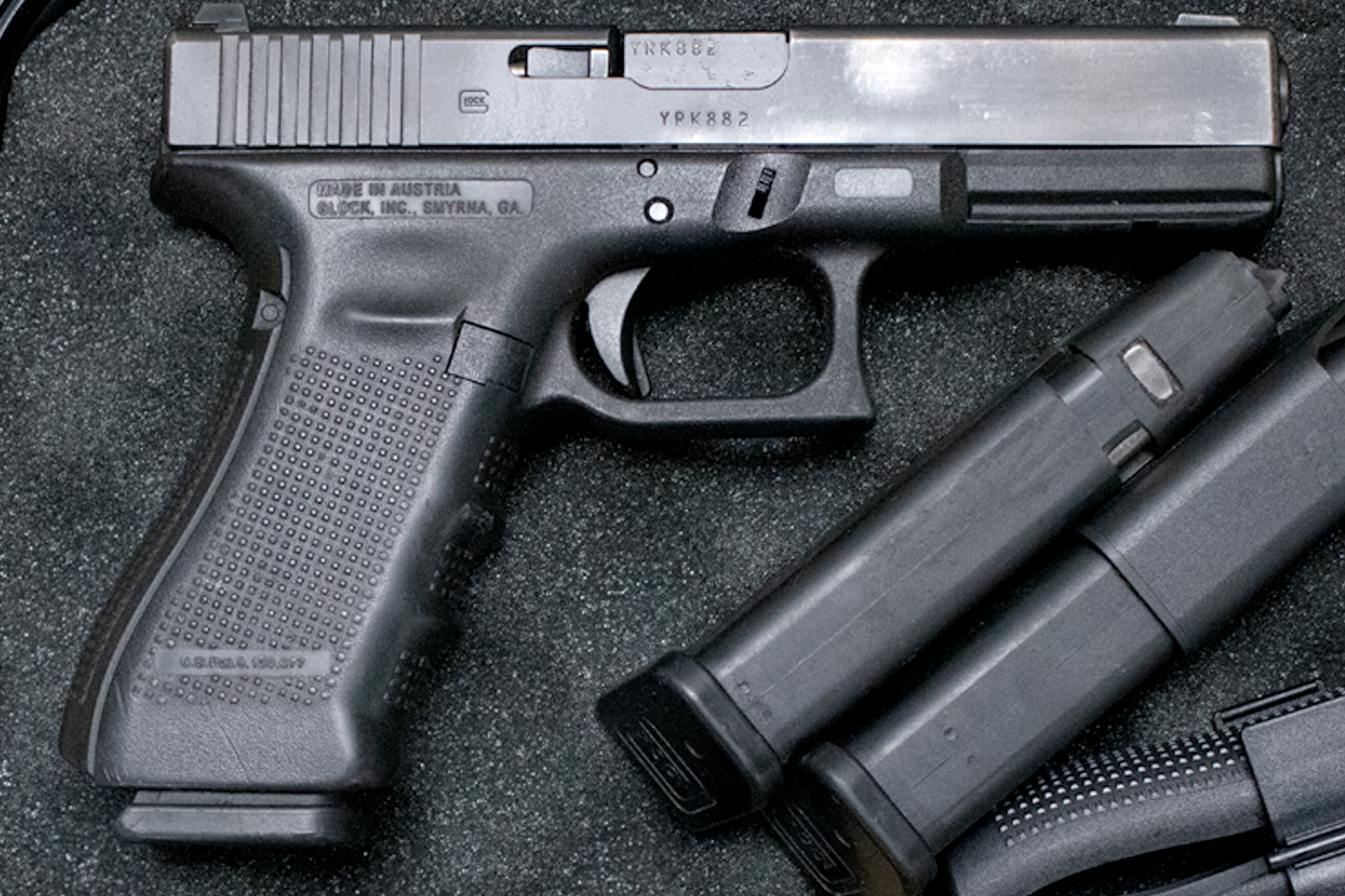 Glock 17 Gen4 9mm Police Trade-in Pistol with Three Magazines and Original Box