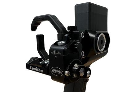 RH EPSILON V2 REST BLACK W/ UNIVERSAL BRACKET