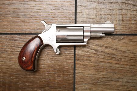 NORTH AMERICAN ARMS NAA REVOLVER 22MAG USED 