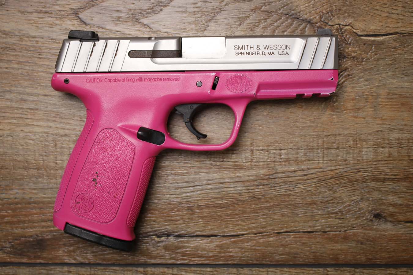 Smith & Wesson SD9VE 9mm Police Trade-In Pistol with Pink Frame