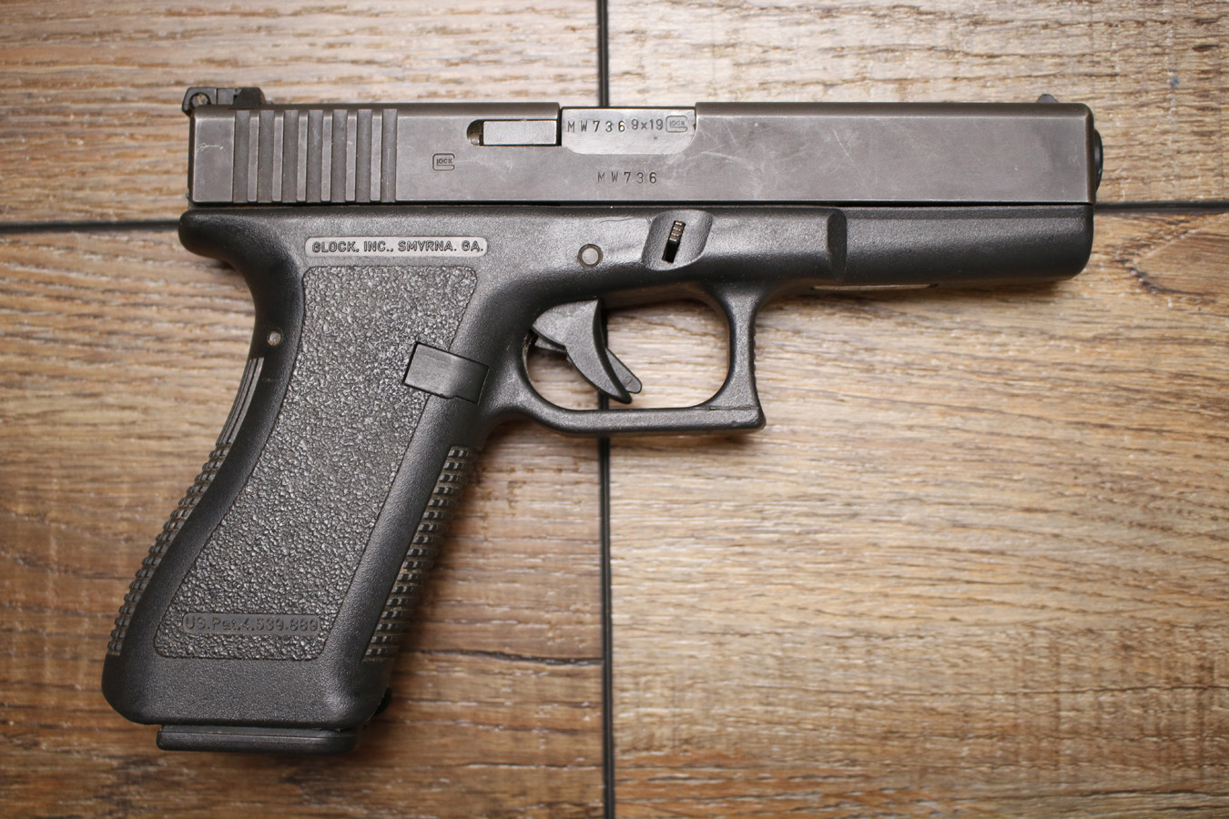 Glock 17 Gen2 9mm Police Trade-In Pistol