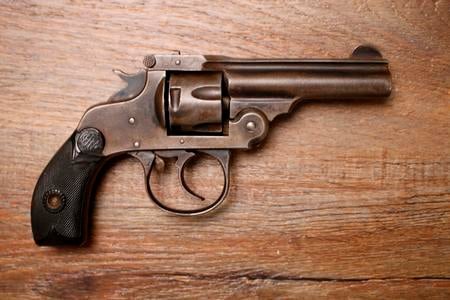 TOP BREAK REVOLVER 32 ACP USED