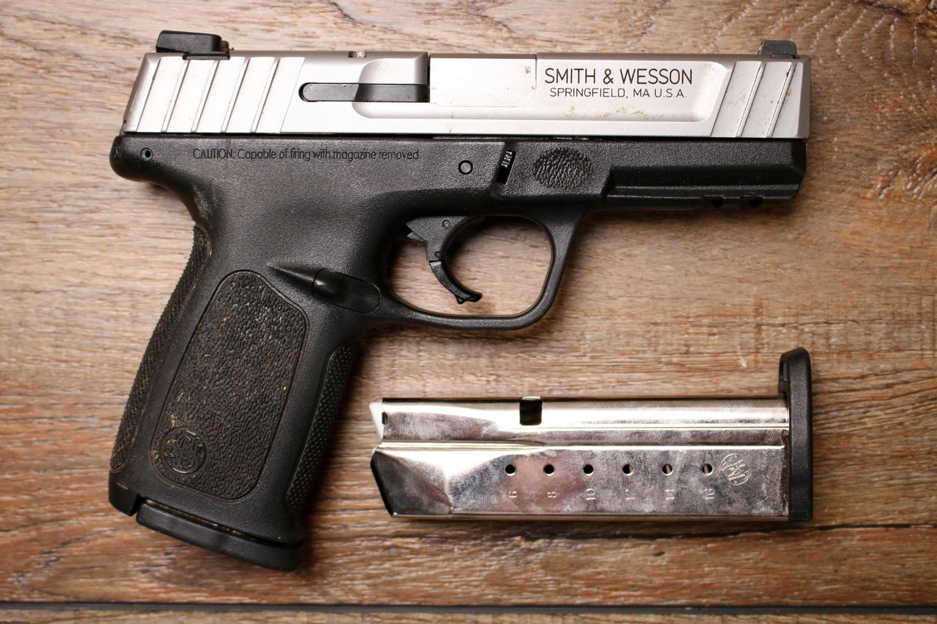 Smith & Wesson SD9VE 9mm Police Trade-In Pistol with Two Magazines
