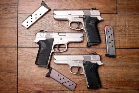 SMITH AND WESSON Smith and Wesson 3953 9mm