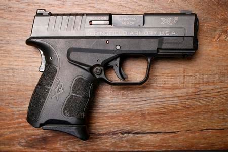 XDS MOD 2 3.3 45 ACP USED