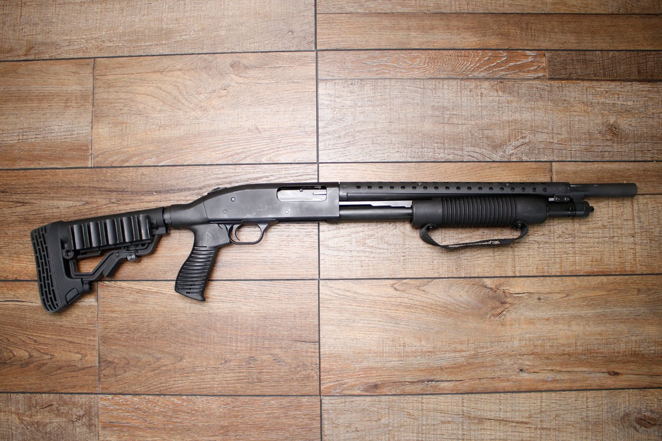 Mossberg 500 12 GA Police Trade-In Shotgun with Heat Shield