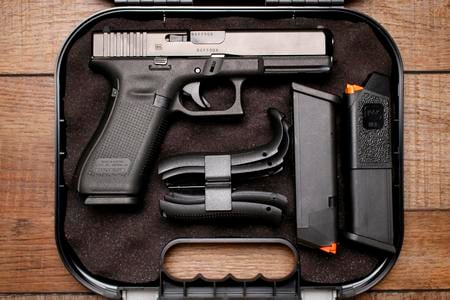 GLOCK SAMPLE GLOCK 17 (GEN5) FXD SIGHTS 3 MAG