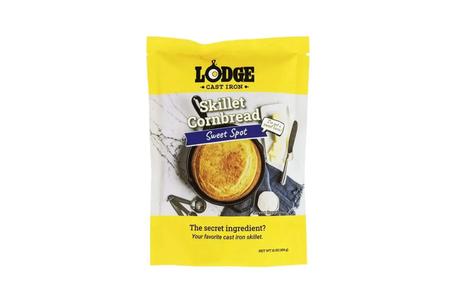 LODGE SKILLET CORNBREAD - SWEET SPOT 