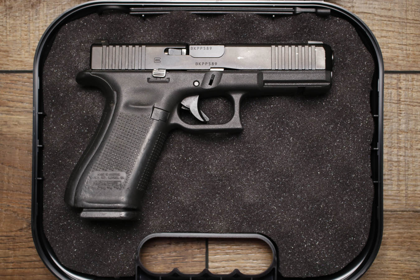 Glock 17 Gen 5 9mm Police Trade-In Pistol (Fair Condition)