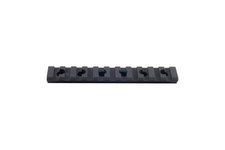 UNDER FOREGRIP MOUNTING RAIL