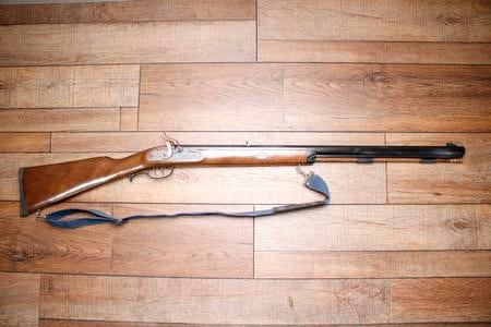 CVA MUZZLELOADER 50CAL BLACK PWDER 