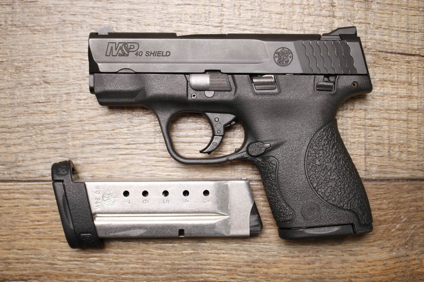 Smith & Wesson M&P40 Shield 40 S&W Police Trade-In Pistol with Two Magazines