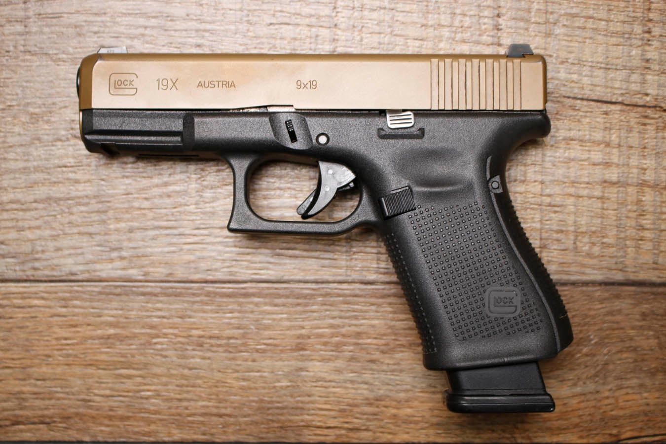 Glock 19 Gen5 9mm Police Trade-in Pistol with 19x Slide