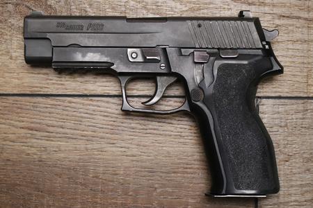 P226 40SW POLICE TRADE-INS