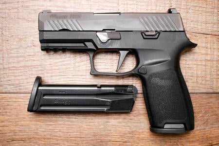 SIG SAUER P320 CARRY 9MM NIGHT SIGHTS POLICE TRADE-IN (VERY GOOD) CONDITION