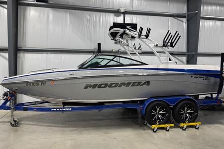 MOOMBA MOBIUS LSV 21