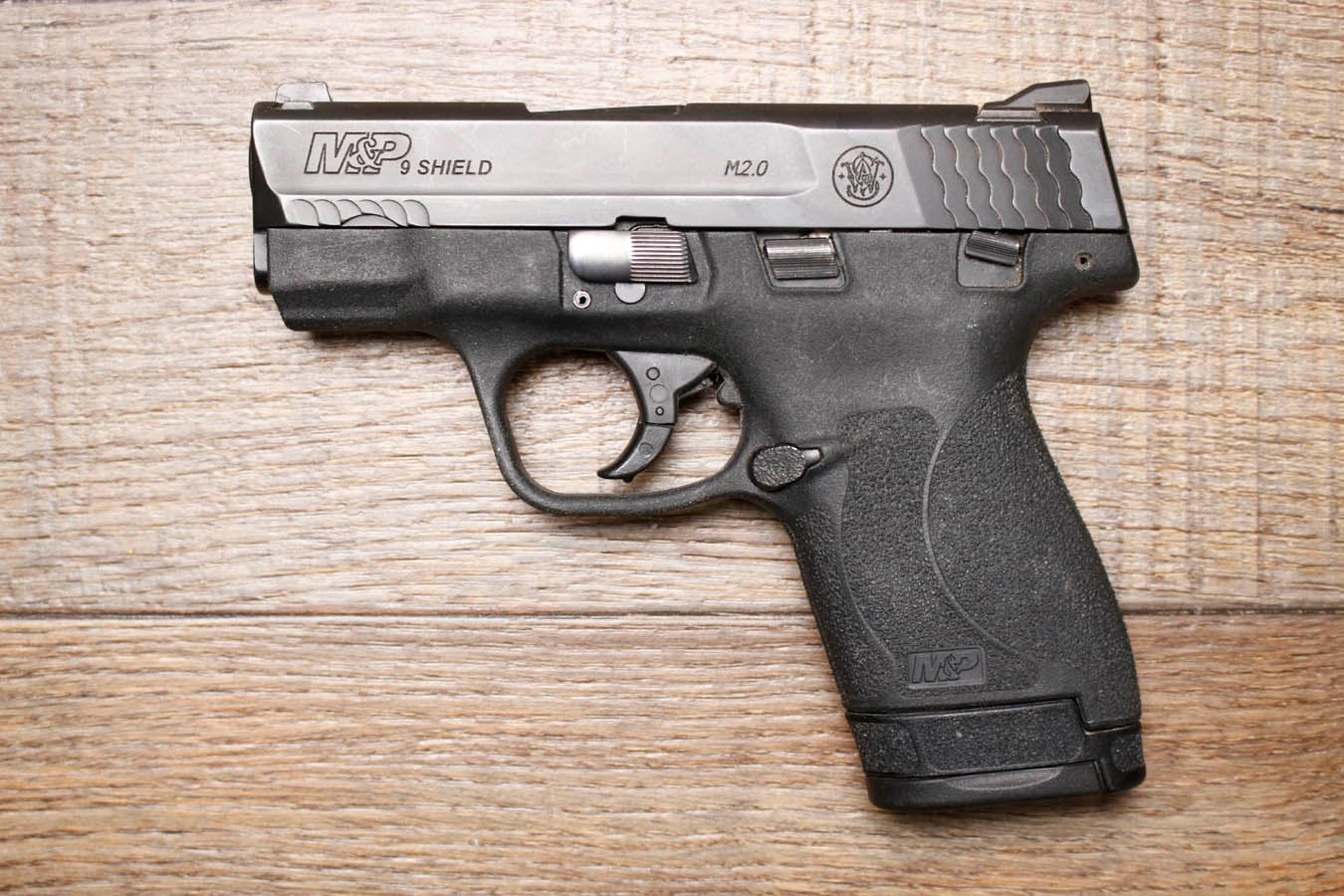 Smith & Wesson M&P9 Shield M2.0 9mm Police Trade-In Pistol with Manual Thumb Safety