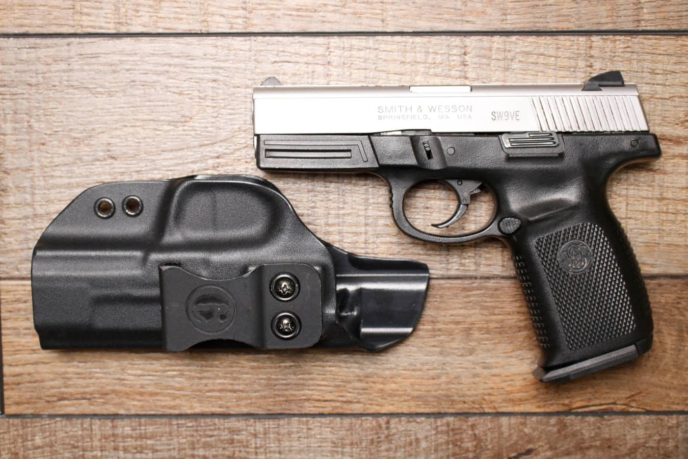 Smith & Wesson SW9VE 9mm Police Trade-In Pistol with Holster