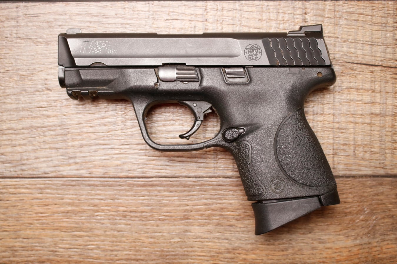 Smith & Wesson M&P40C 40 S&W Police Trade-In Pistol