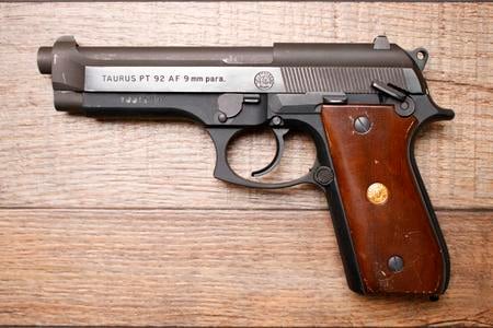 TAURUS PT92AF 9 MM USED