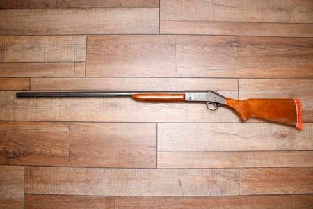 HARRINGTON  RICHARDSON H AND R TOPPER MODEL 158 12 GA USED