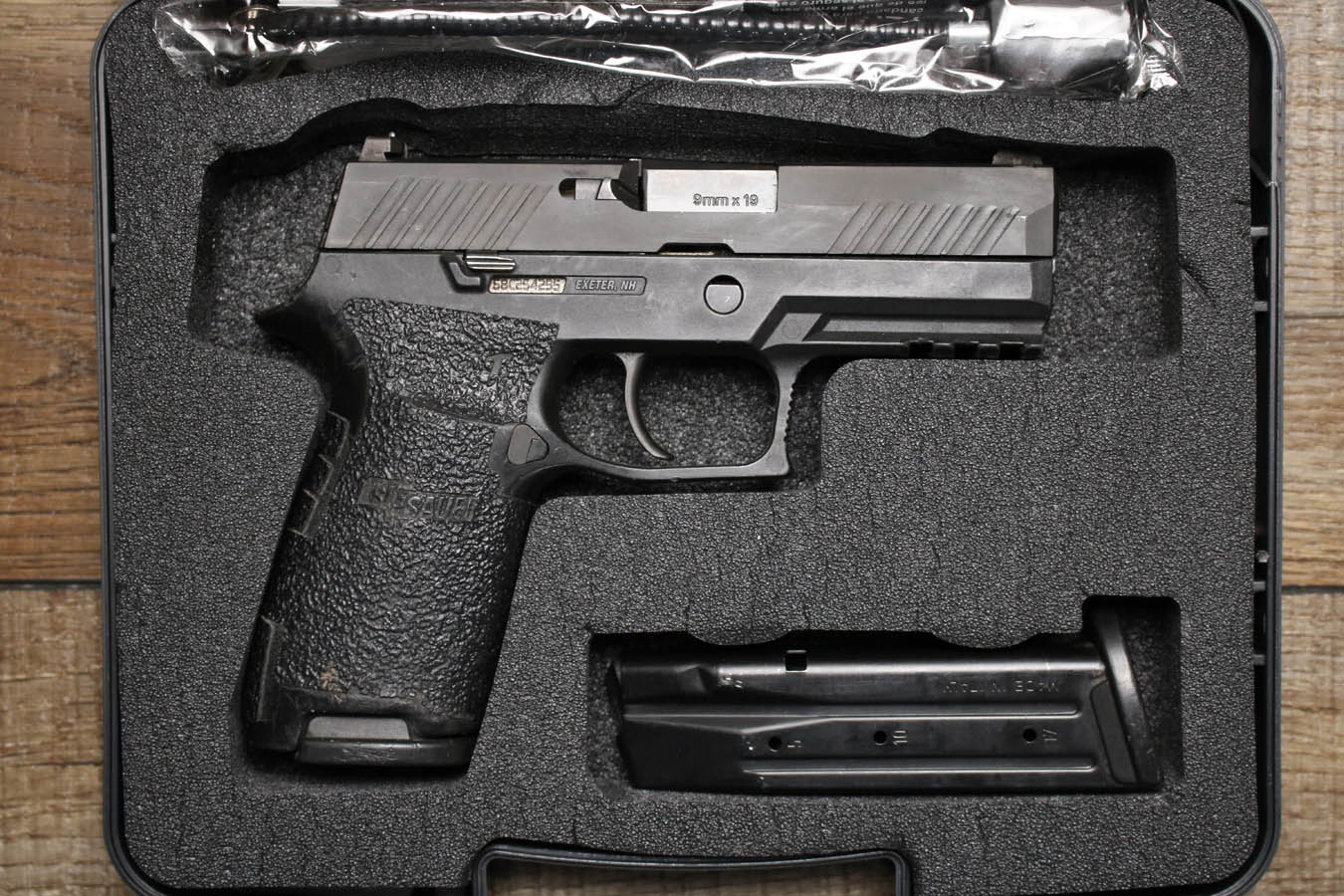 Sig Sauer P320 Carry 9mm Police Trade-In Pistol with Night Sights