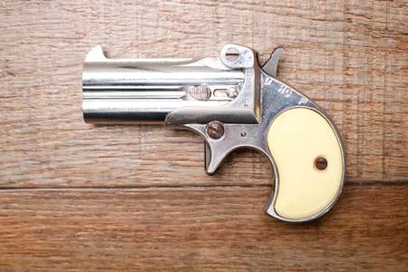 FIE F.I.E. D-38 .38 SPECIAL USED