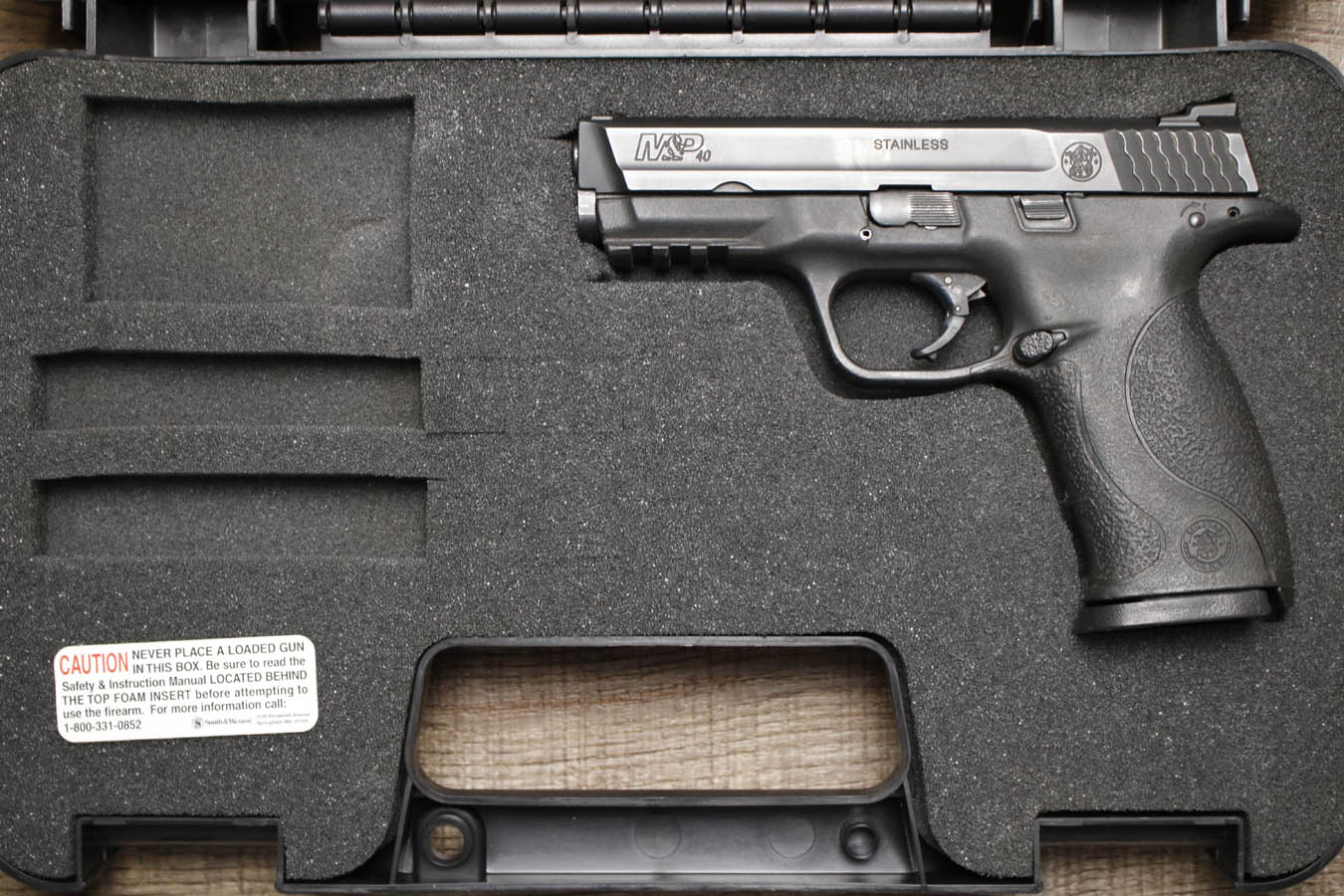 Smith & Wesson M&P40 40 S&W Police Trade-in Pistol (Good Condition)