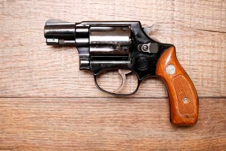 SMITH AND WESSON 37 AIRWEIGHT 38 SPECIAL USED