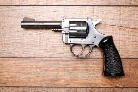 H AND R H AND R 929 22 LR USED