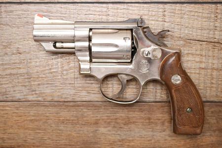SMITH AND WESSON 19-5 357 MAGNUM USED