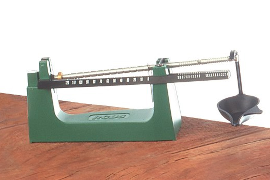 RCBS Model RC-130 Reloading Scale
