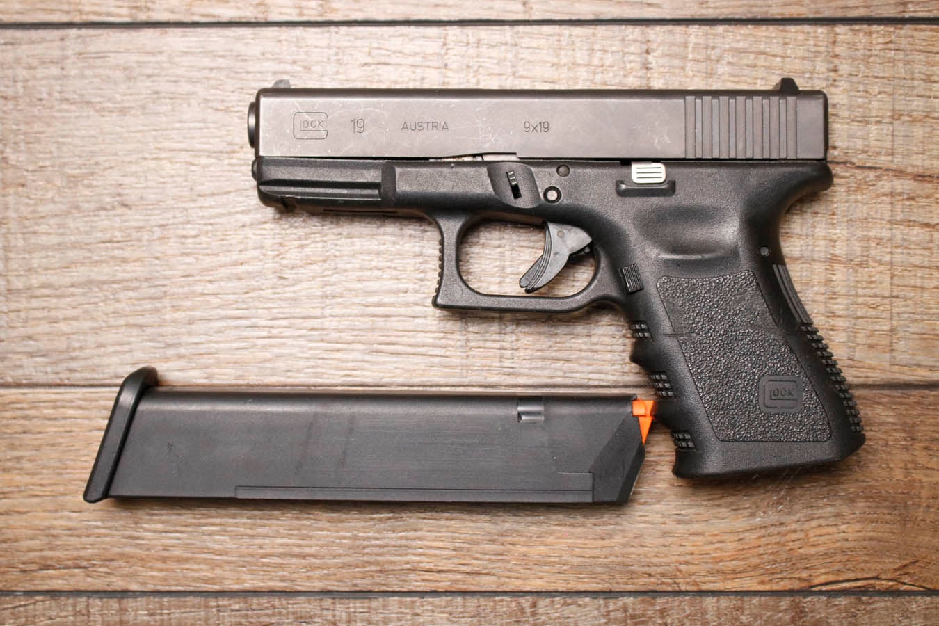 Glock 19 Gen3 9mm Police Trade-In Pistol