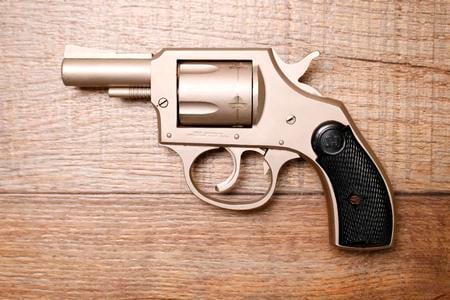 IVER JOHNSON IVER JOHNSON REVOLVER 32 ACP USED