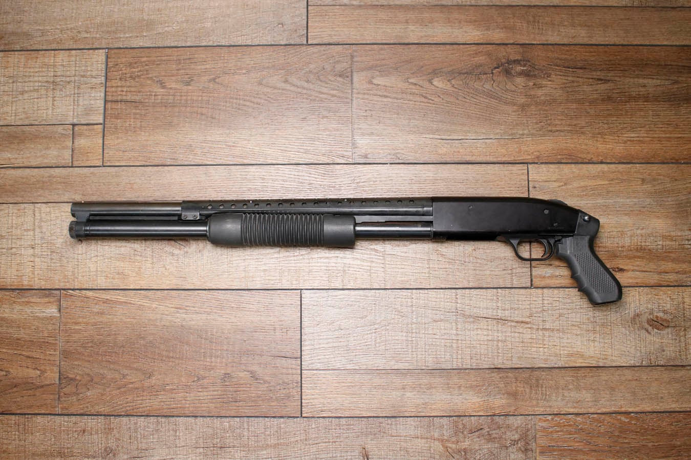 Mossberg 500A 12GA Police Trade-In Shotgun with Heat Shield and Pistol Grip
